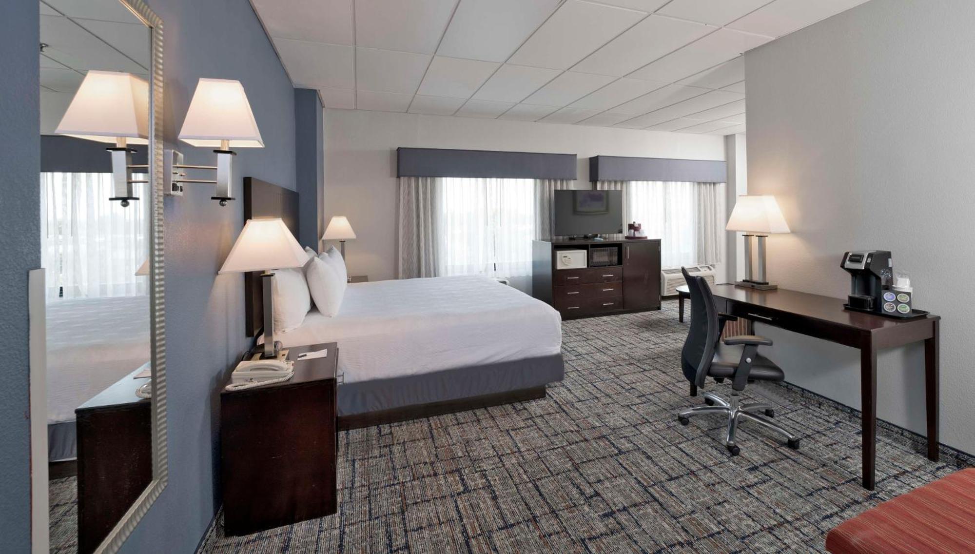 Best Western Plus Hotel & Conference Center Baltimore Exteriör bild